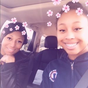 Meet your Posher, Alyssa